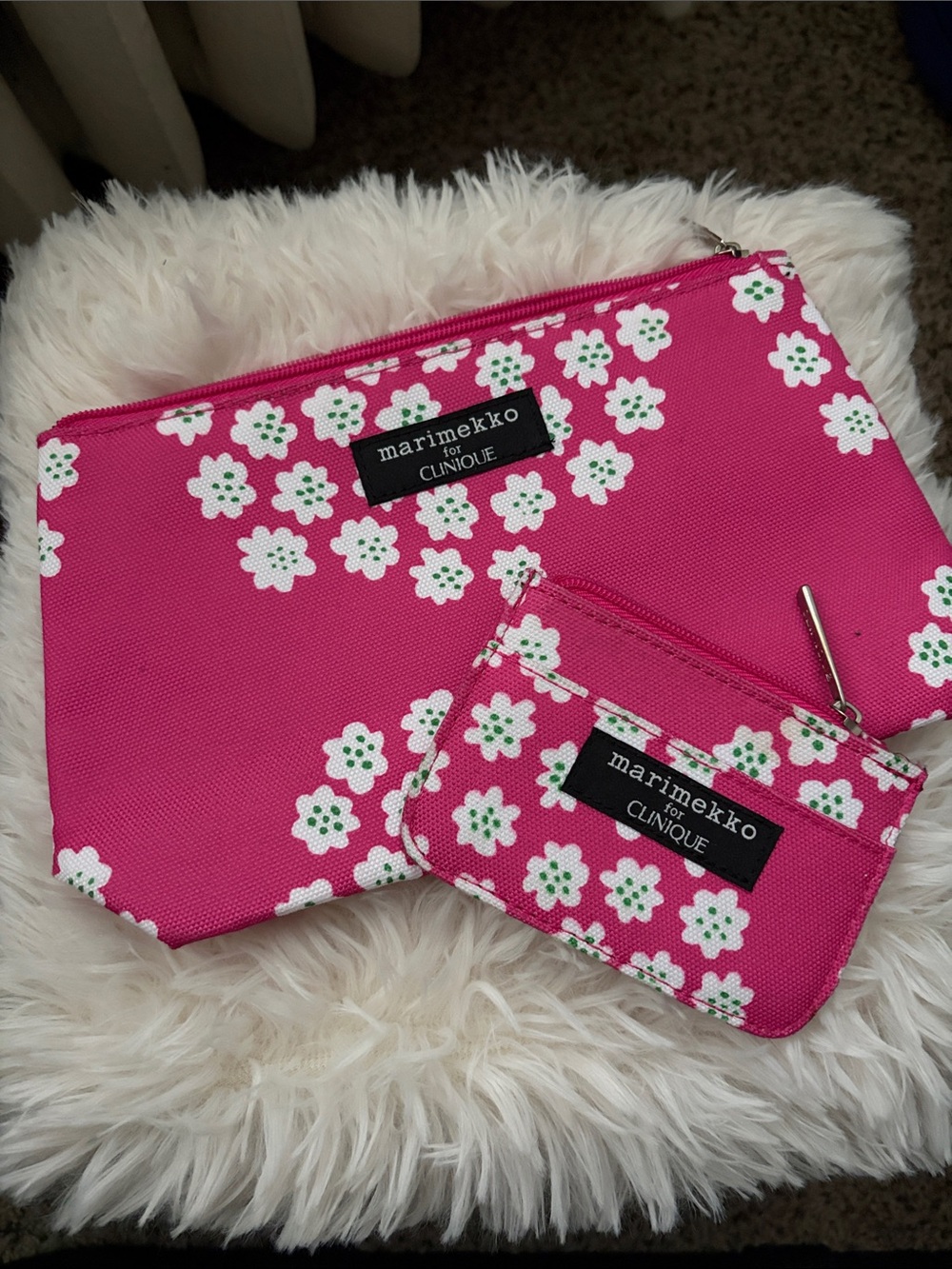 Marimekko for Clinique Pink Floral Cosmetic Pouch/Card holder Set